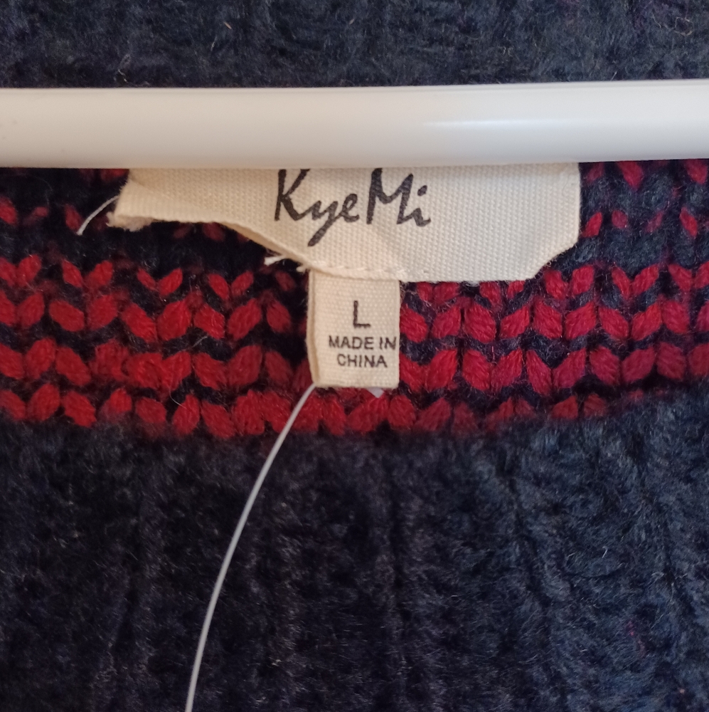 Aztec Sweater - Picture 6 of 7
